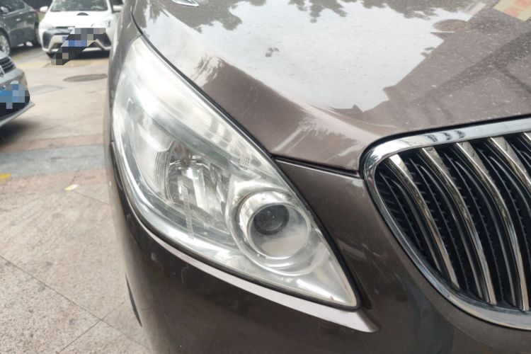 Used Buick GL8 2015 2.4L Luxury Business Premium Edition
