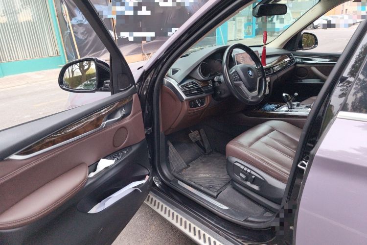 Used BMW X5 2018 xDrive28i
