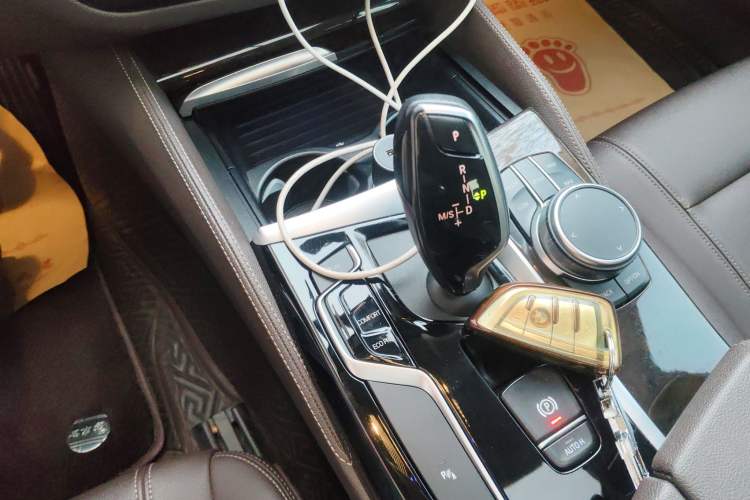 Used BMW 5 Series 2019 525Li Luxury Package
