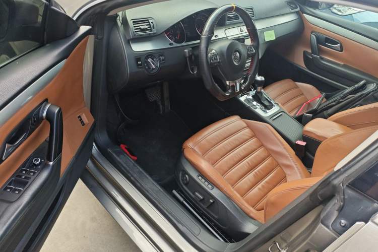 Used Volkswagen CC 2009 3.6 FSI Top-Trim Version Driver Seat