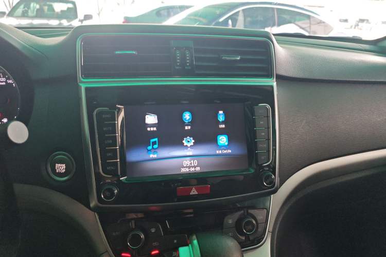 Used Haval M6 2019 1.5T DCT Two-Wheel Drive Elite Version China VI Standard Audio And AC Panel