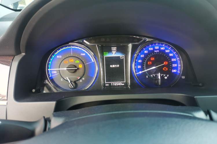 Used Toyota Camry 2016 Dual-Engine 2.5 HG 10th Anniversary Deluxe Navigation Edition