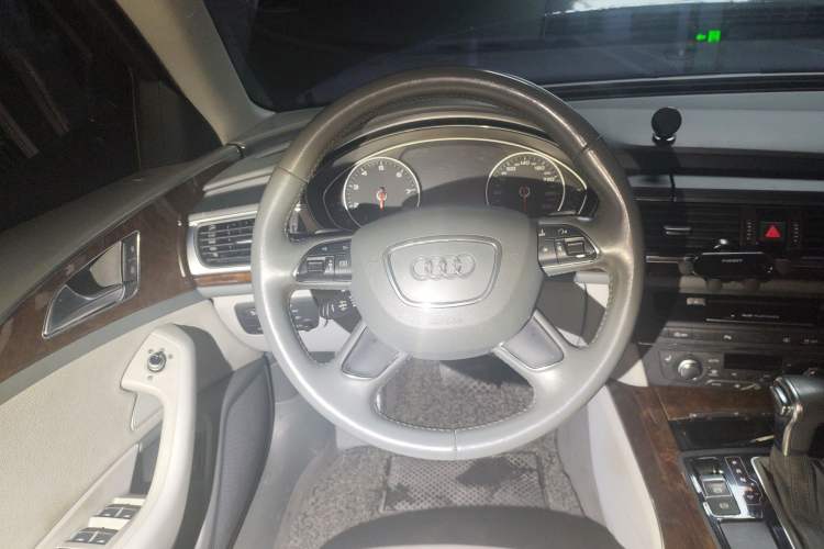 Used Audi A6L 2012 30 FSI Comfort Model Steering Wheel