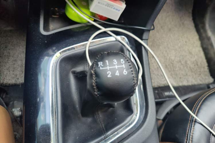 Used Soueast DX7 2015 1.5T Manual Luxury Model
