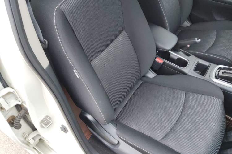 Used Nissan Tiida 2020 1.6L CVT Cool Edition
