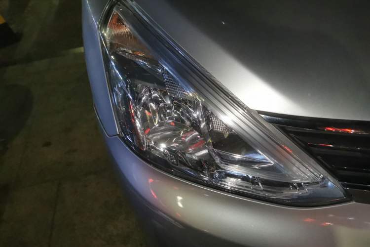 Used Nissan Livina 2013 1.6XE Manual Comfort Edition