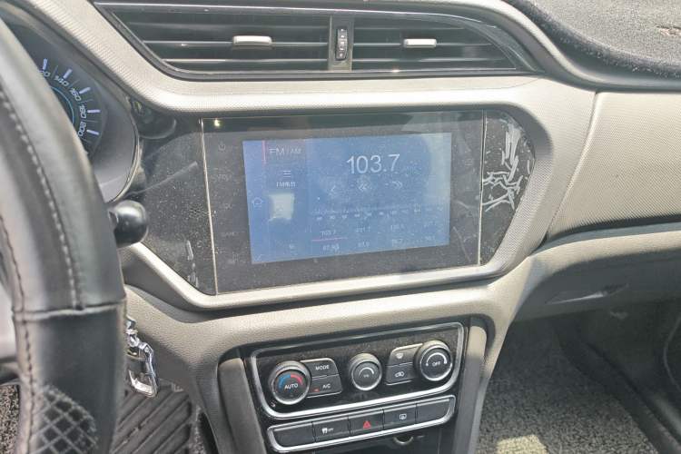 Used Chery Tiggo 3 2016 1.6L CVT ZhiShang Edition