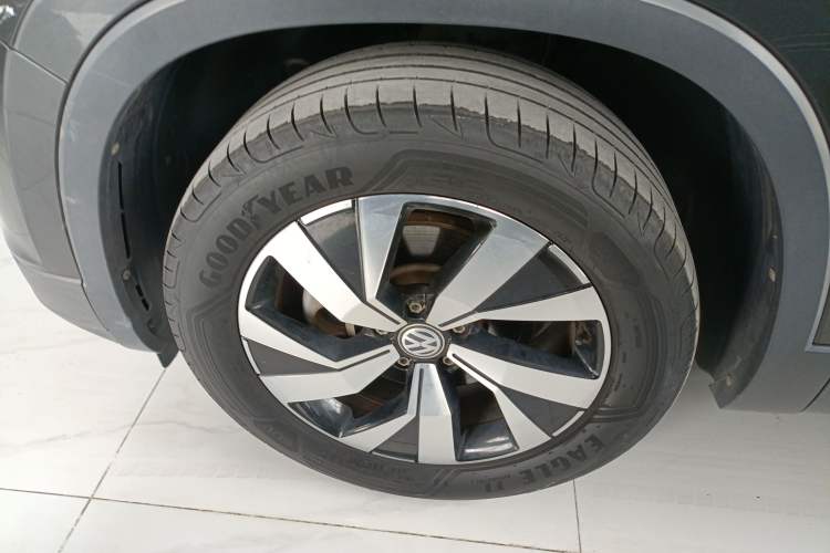 Used Volkswagen Tayron 2019 330TSI Two-Wheel Drive Luxury Model China VI Standard
