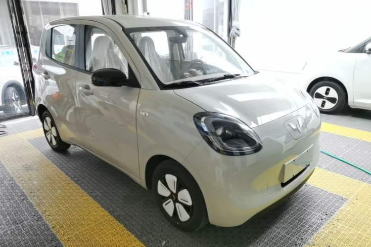 Used Wuling Hongguang MINIEV 2025 Four-Door Version Advanced Edition