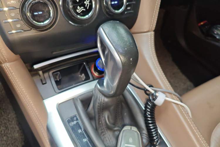 Used DS 4S 2016 1.8T Automatic Prestige Edition THP200 Gear Lever