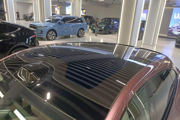 Used Xiaomi Auto YU7 2025 Ultra-Long Range High-Performance All-Wheel-Drive Max Edition
