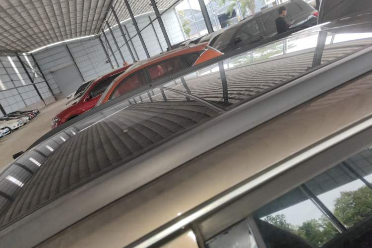 Used Buick Envision 2018 20T Two-Wheel-Drive Leading Model