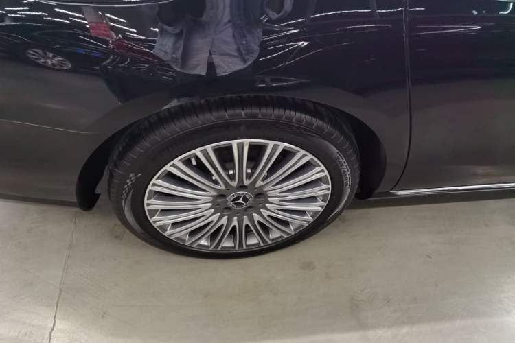 Used Mercedes-Benz E-Class 2022 E 300 L Luxury Model
