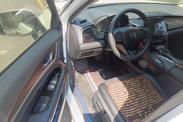 Used Honda Avancier 2019 240TURBO Two-Wheel Drive Elite Edition Driver Seat