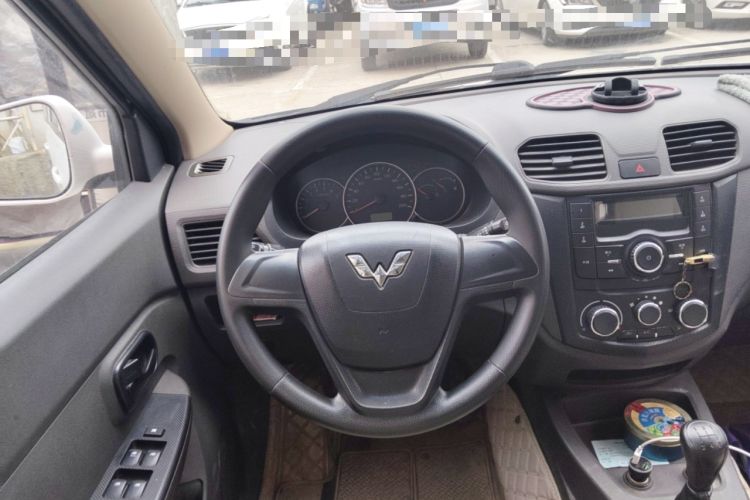 Used Wuling Hongguang 2014 1.5L S Standard Version