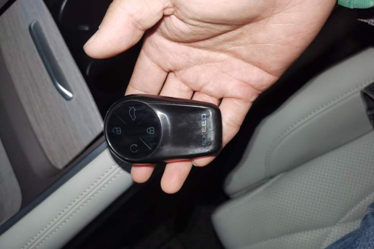 Used EXEED Stellar C-DM 2024 1.5T Long-Range Pro
