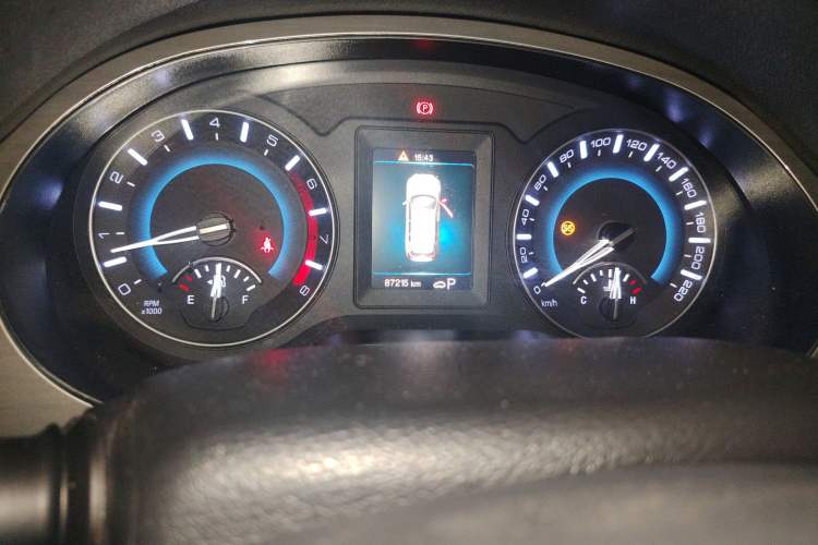 Used Haval H2 2018 Red-Label 1.5T Dual-Clutch Two-Wheel-Drive Elite Model Odometer Close Up