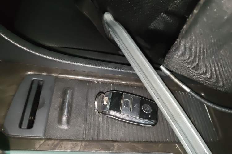 Used Kia K5 2016 1.6T Automatic LUX