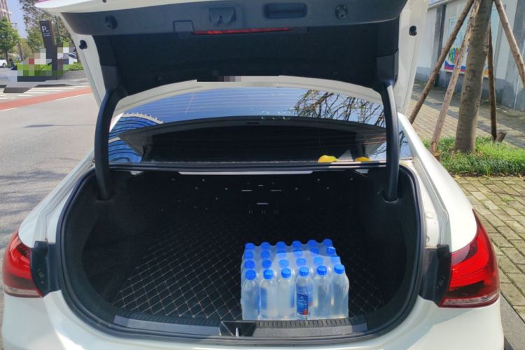 Used Mercedes-Benz A-Class 2022 Revised Version A 200 L Sport Sedan Fashionable Style Trunk