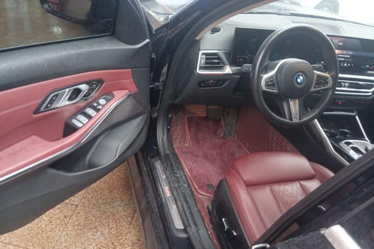 Used BMW i3 2024 eDrive 35 L Driver Seat