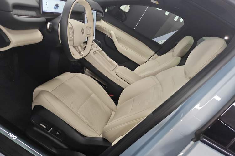 Used Nio ES6 2023 75 kWh Left Front Seat