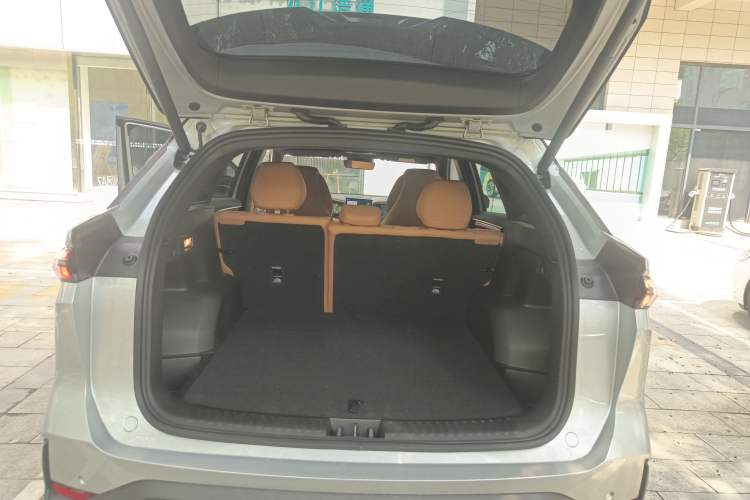 Used Geely Galaxy L7 2025 EM-i 115km Exploration+ Edition