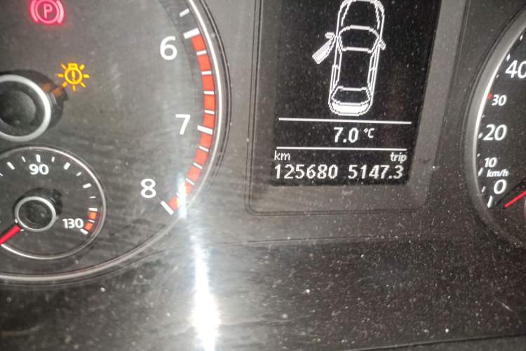 Used Volkswagen Sagitar 2012 1.4TSI Automatic Luxury Edition