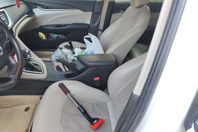 Used Buick GT 2017 15N Automatic Elite Version Left Front Seat