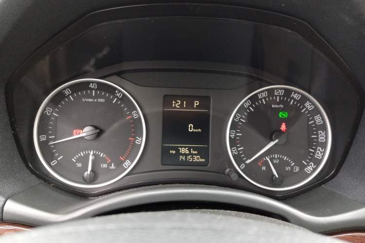 Used Skoda Octavia 2013 1.6L Automatic Yijun Edition Instrument Cluster