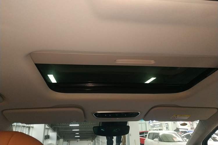 Used SAIC MAXUS Dajia 9 2024 Super Hybrid Ultra-Long Range Forest Edition 7-Seater