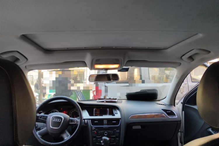 Used Audi A4L 2011 2.0 TFSI Comfort Model
