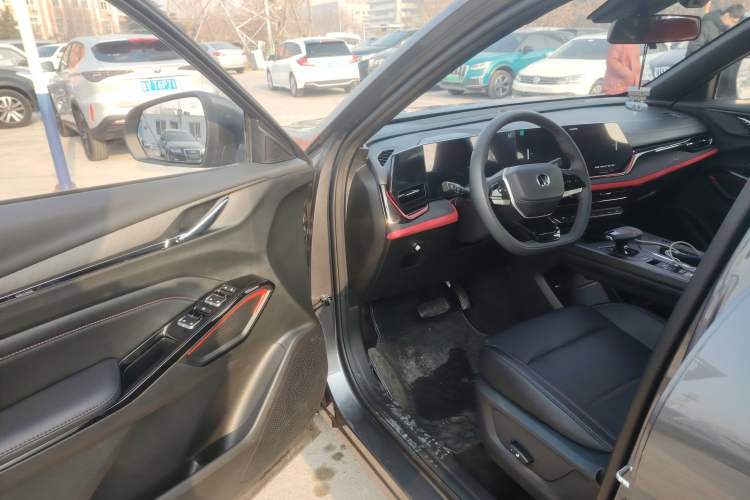 Used CHANGAN X5 PLUS 2024 1.5T DCT ZhiZun Version Interior 3