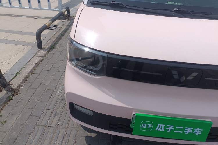 Used Wuling Hongguang MINIEV 2022 Macaron Premium Model – Lithium Iron Phosphate Right Front Headlight