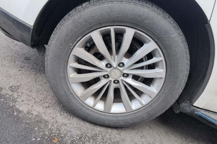 Used Zotye SR9 2017 2.0T Manual "Ultimate Light" Edition