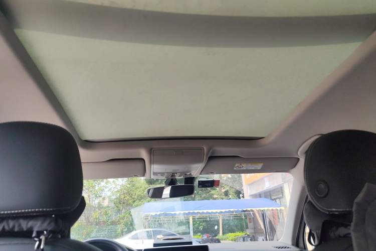 Used Volkswagen Tiguan L 2022 330TSI Automatic Two-Wheel Drive R-Line Enhanced Edition Headliner