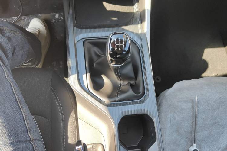 Used Geely Auto Emgrand 2025 4th Generation 1.5L Manual - Starry Edition
