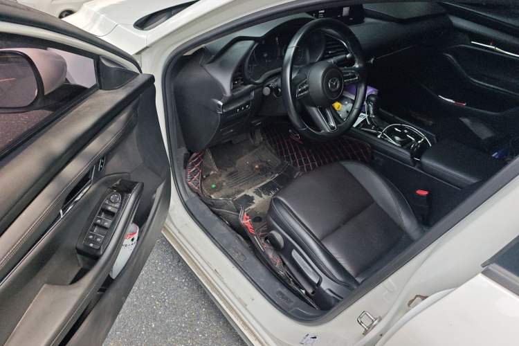 Used Mazda 3 Axela 2020 2.0L Automatic Zhiya Edition
