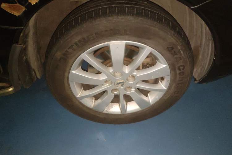 Used Renault Koleos 2014 2.0L Two-Wheel Drive Standard Edition Right Front Wheel Hub