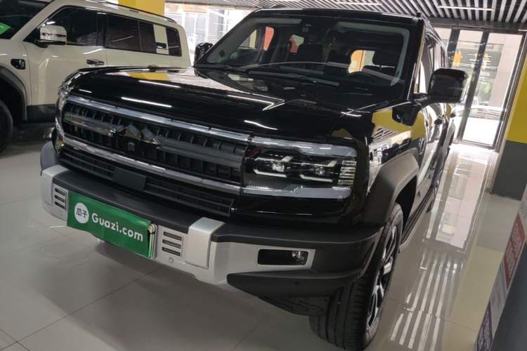 Used Formula Leopard 5 2023 Navigator Edition