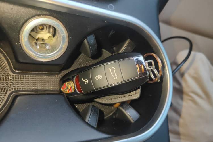 Used Porsche Cayenne 2016 Cayenne Platinum Edition 3.0T
