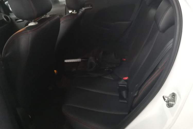 Used Mazda 2 2012 Hatchback Xuan Dong 1.5L Automatic Value Edition