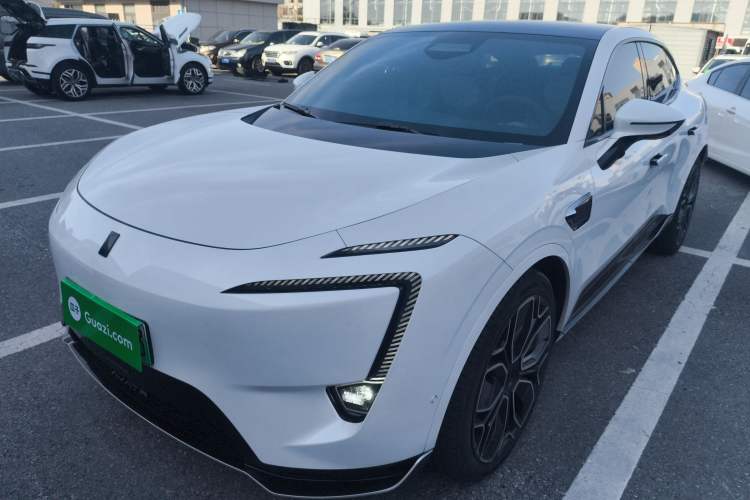 Used Avatr 11 2023 Long-Range Single-Motor Version 5 Seats