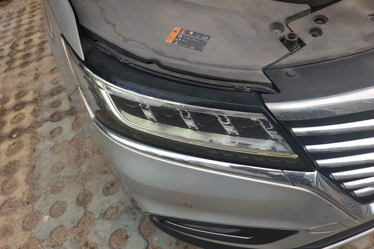 Used Roewe RX5 New Energy 2017 ERX5 EV400 Electric Internet Supreme Edition
