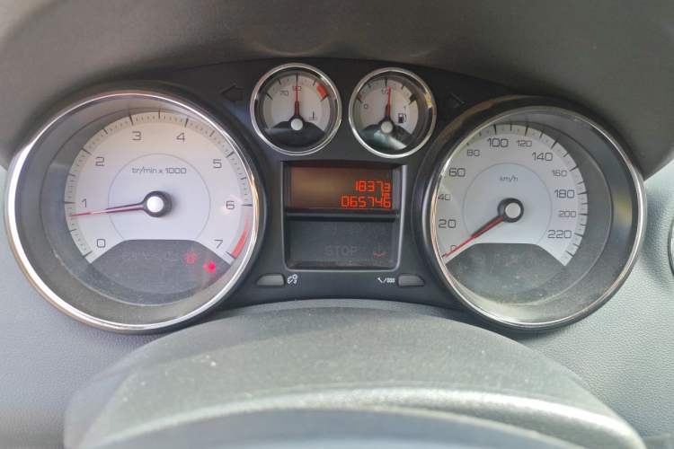 Used Peugeot 408 2013 1.6L Manual Comfort Edition