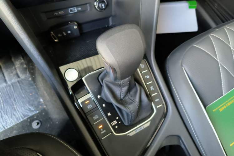 Used Volkswagen Tiguan L New Energy 2023 430 PHEV Plug-in Hybrid Prestige Edition Gear Lever