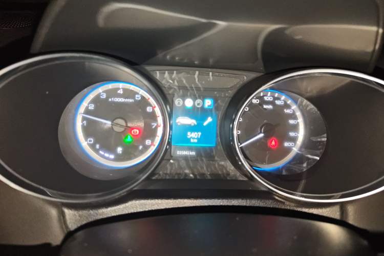 Used Dongfeng Aeolus AX4 2017 1.4T DCT Trendy Edition
