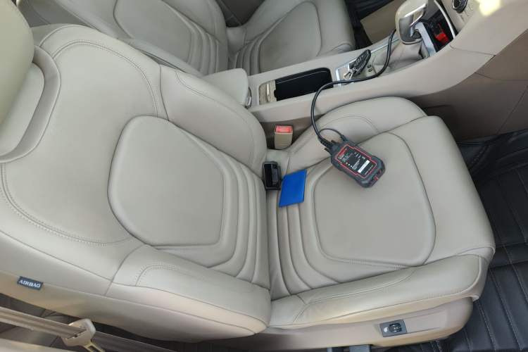 Used DS 5LS 2014 1.6T Luxury Edition THP160
