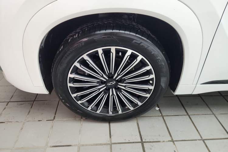 Used Chery Tiggo 9 2025 2.0T Automatic Two-Wheel Drive Luxury Edition 5 Seats