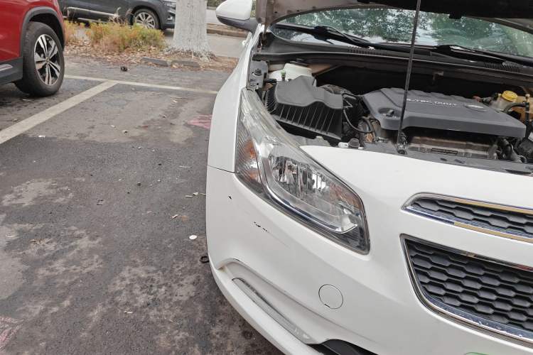 Used Chevrolet Cruze 2015 1.5L Classic SE AT Right Front Headlight