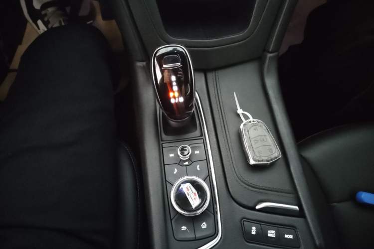 Used Cadillac XT5 2021 2.0T Two-Wheel Drive Luxury Version
